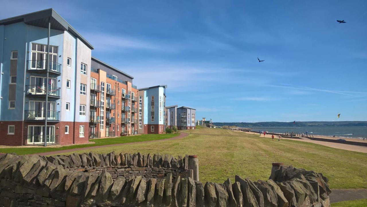 Coastal Apartments Wales — 4-Star Luxury Hotel in Swansea, United Kingdom
