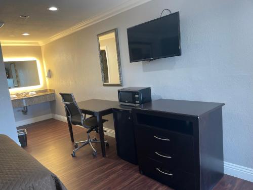 Legacy Inn & Suites Garden Grove CA - photo 14
