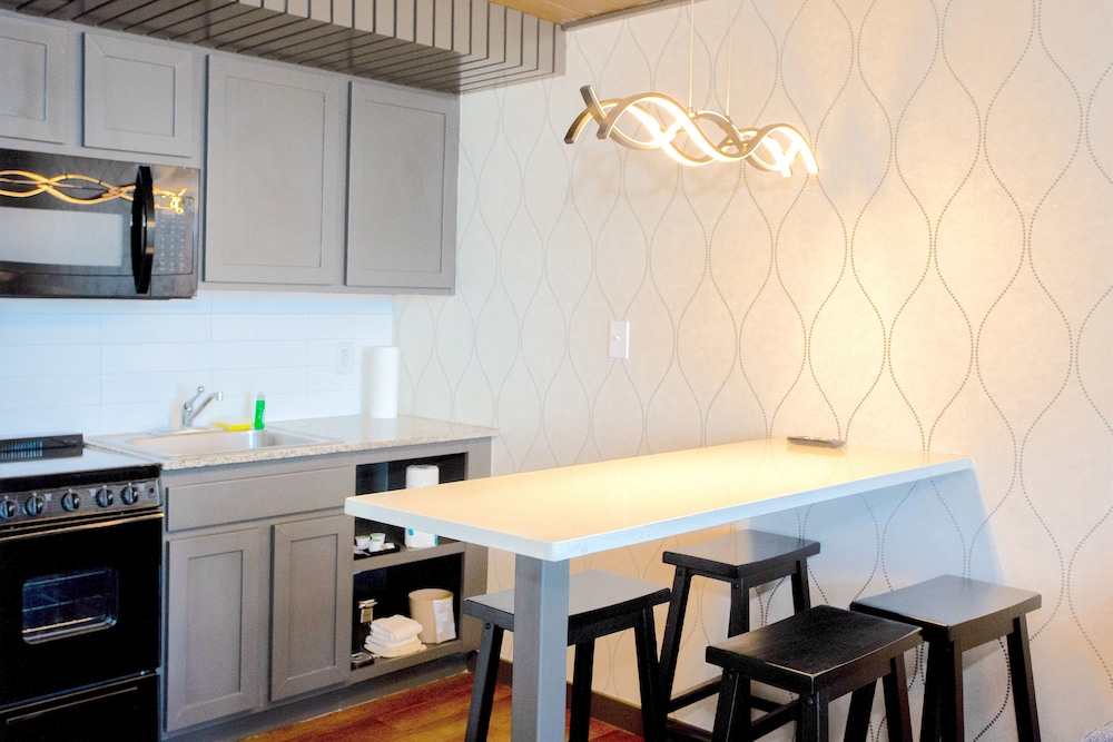 The Barclay Towers Resort Hotel - photo 10