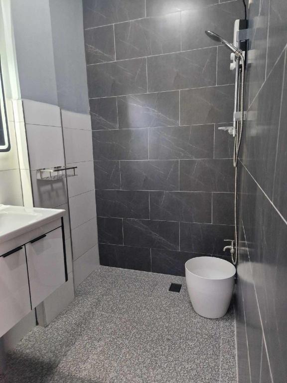 S & R Homes — 4-Star Luxury Hotel in Tacloban, Philippines