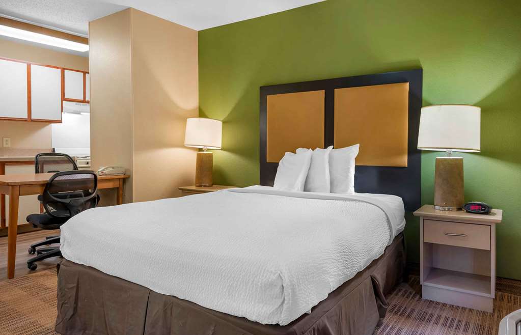 Extended Stay America Suites Pittsburgh Airport - photo 8