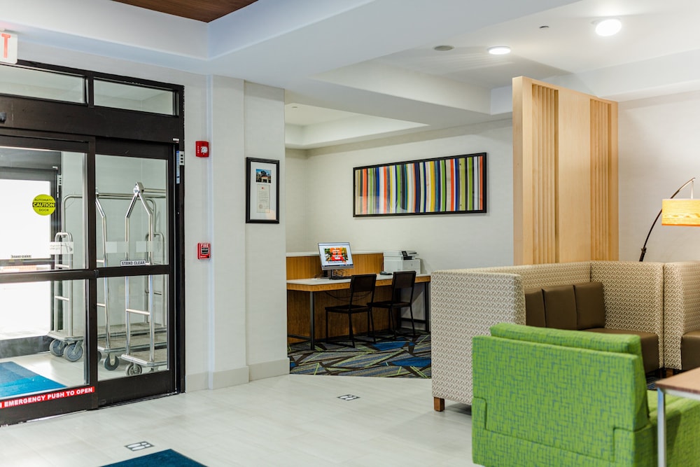 Holiday Inn Express Greenville by IHG - photo 43