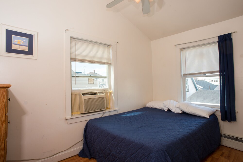 Nautical Motel and Suites - photo 16