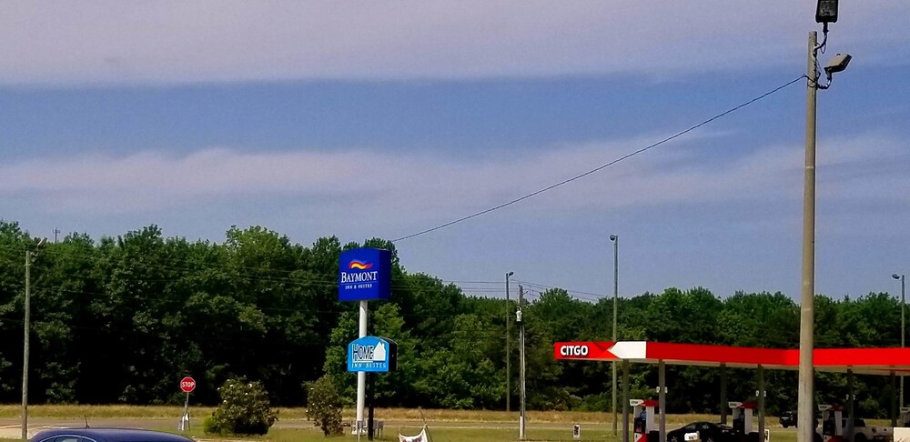 Home Inn & Suites - photo 37