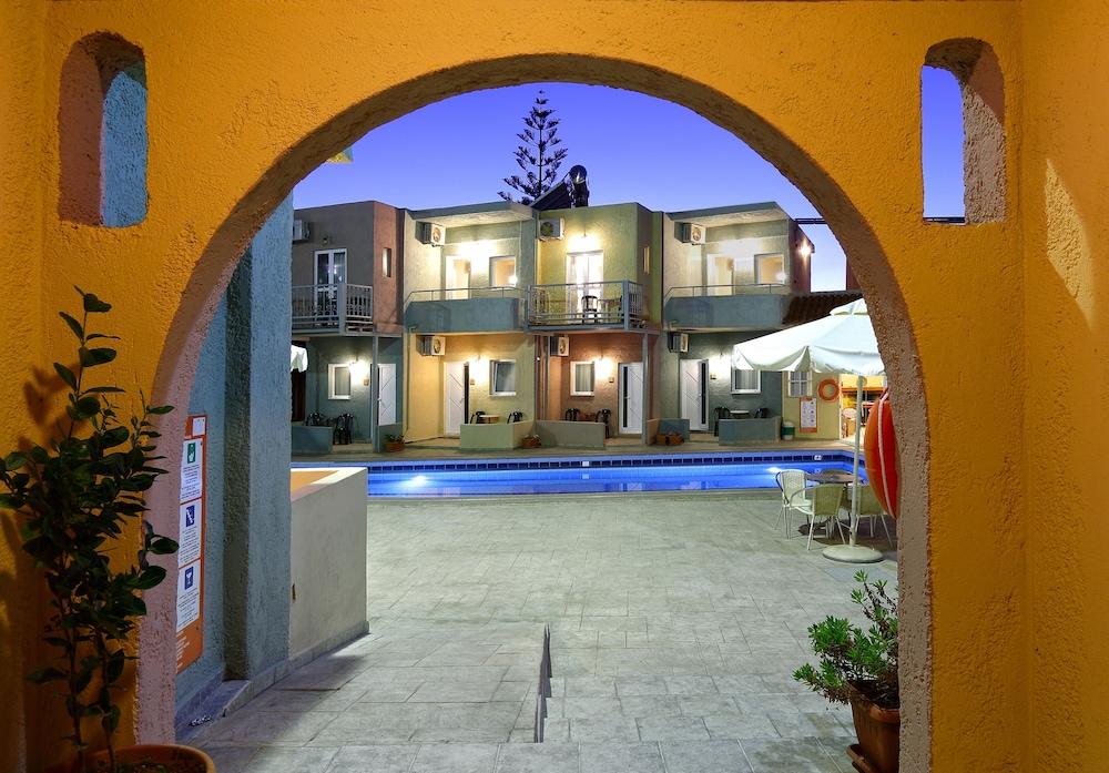Cosman - last minute hotel in Hersonissos