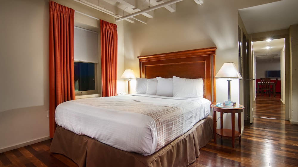 Grand Eastonian Hotel & Suites - photo 9