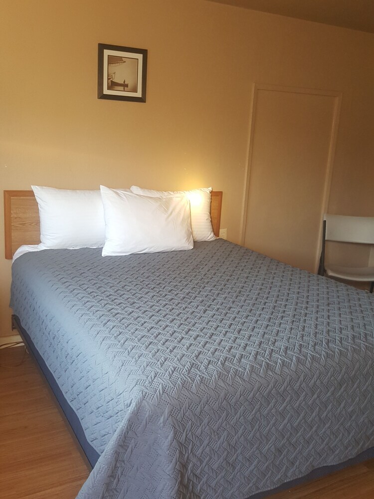 Seattle Inn Northgate - photo 22