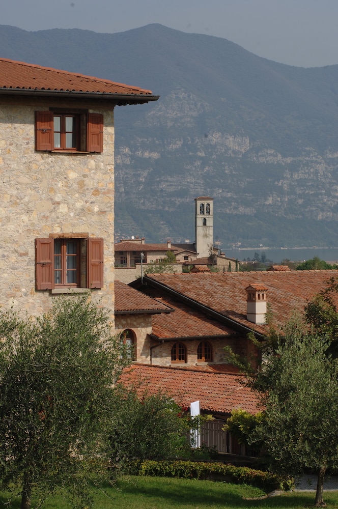 Relaisfranciacorta in Corte Franca, Italy