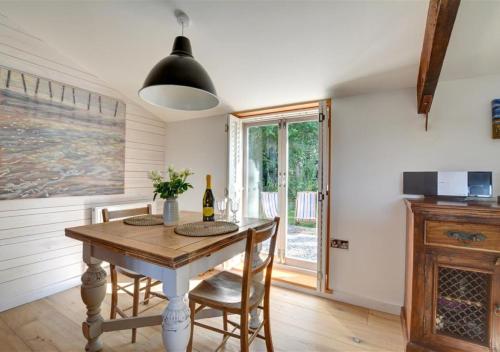 The Hideaway - carbon neutral hotel in Eastry