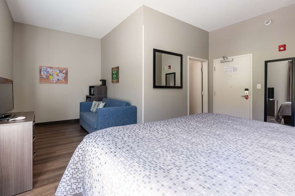 Econo Lodge Dayton North - photo 26