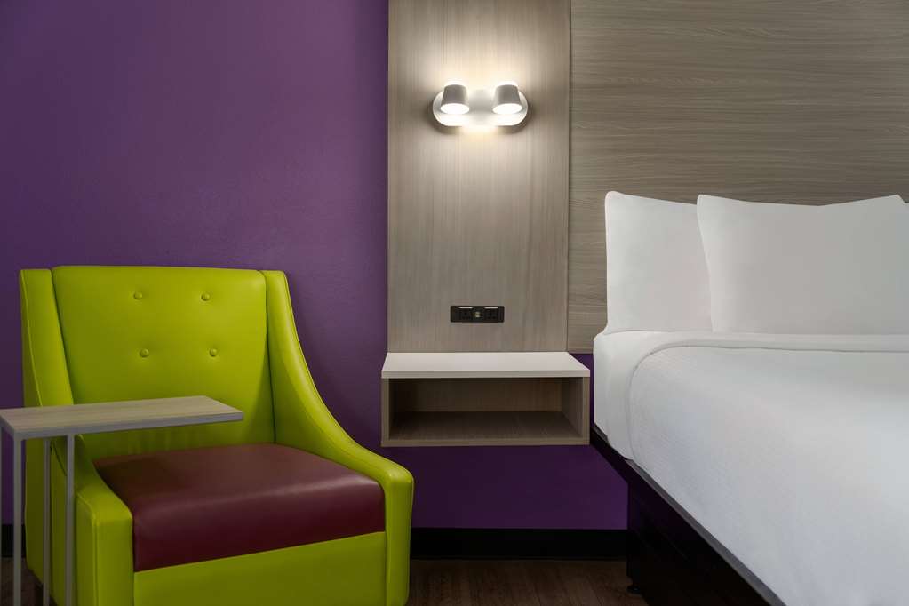 La Quinta Inn by Wyndham Birmingham Inverness - photo 18