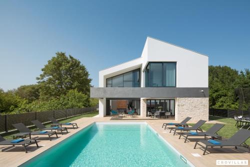 Eden - carbon neutral hotel in Liznjan