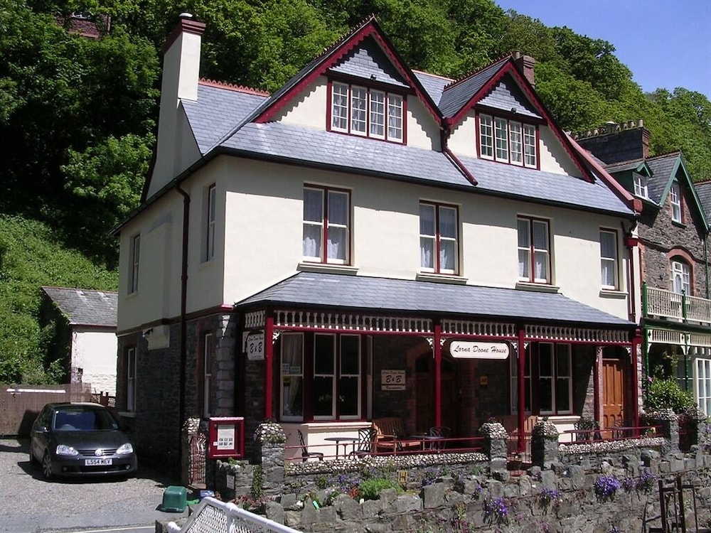 Lorna Doone House — 4-Star Luxury Hotel in Lynton, United Kingdom