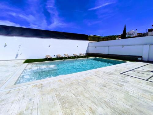 Casas rurales Medina Las Eras — 4-Star Luxury Hotel in Guevejar, Spain