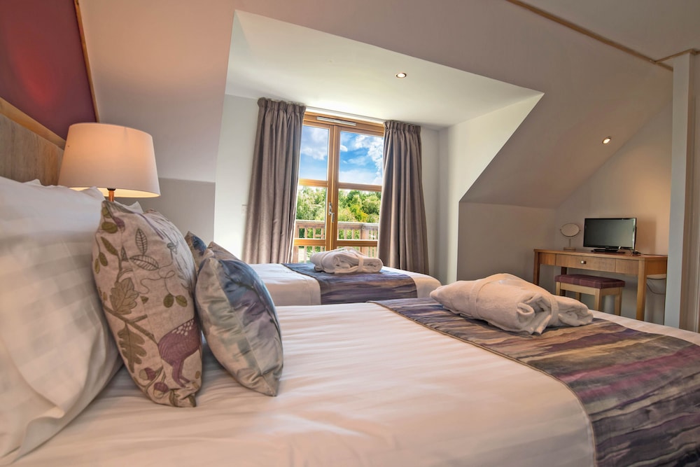 Loch Lomond Waterfront Luxury Lodges — Glasgow — photo 5