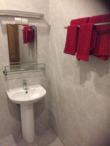 Residence Mouna — 4-Star Luxury Hotel in Dakar, Senegal