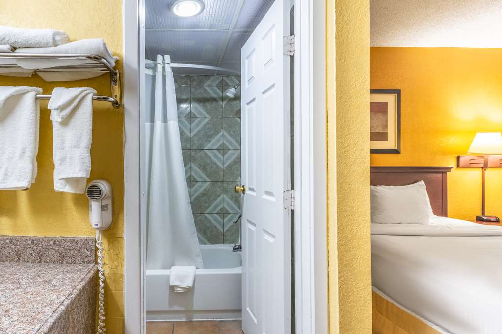 Americas Best Value Inn Elk City - photo 25