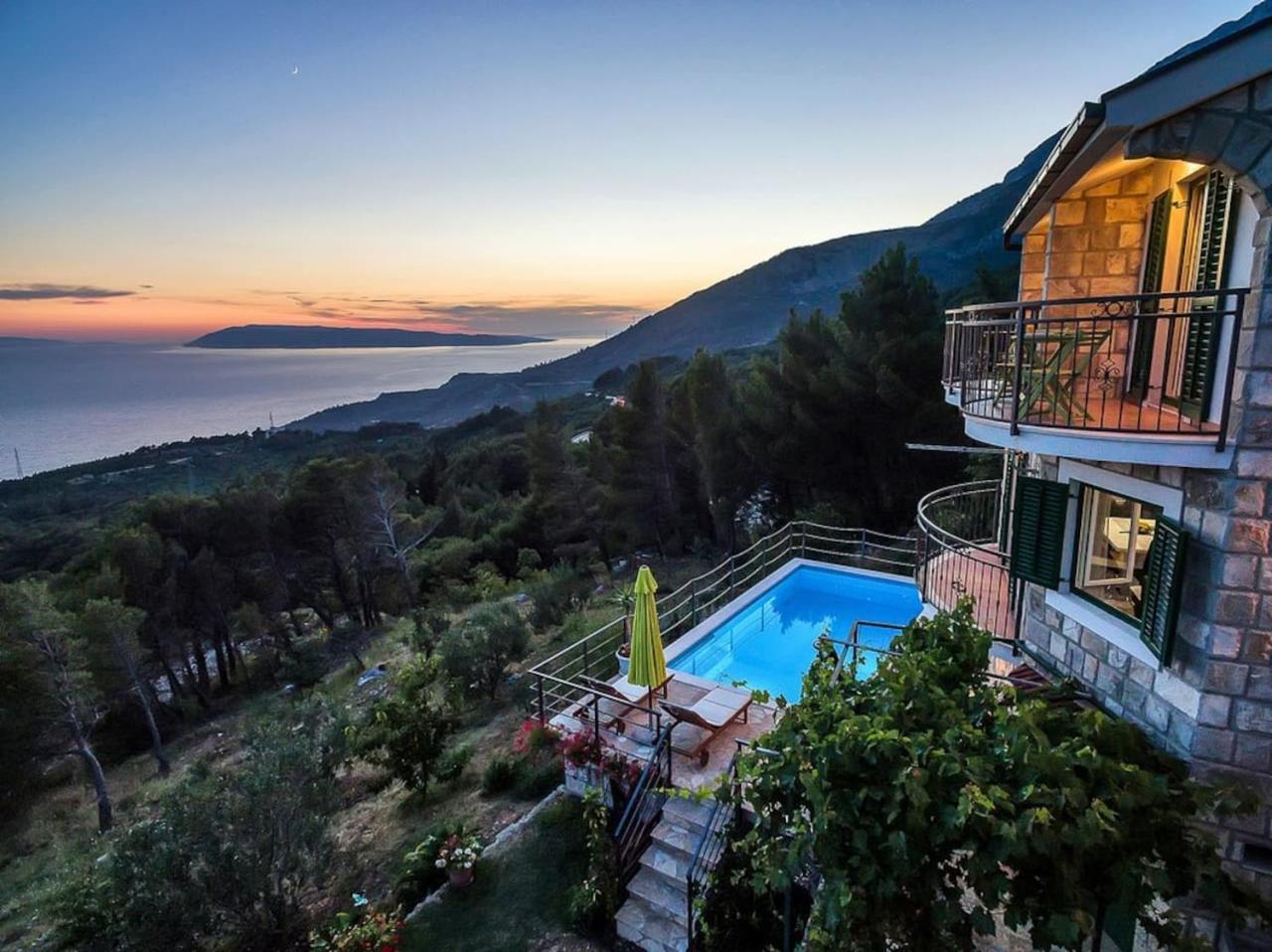 Holiday Home Colla — 4-Star Luxury Hotel in Tucepi, Croatia