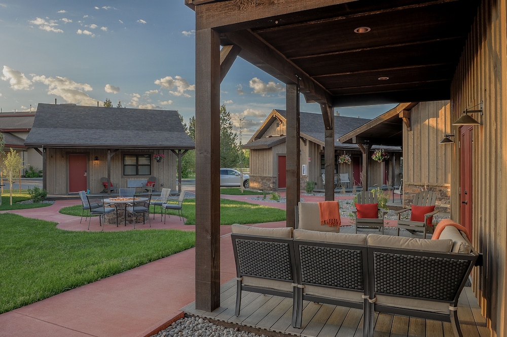 Golden Stone Inn - photo 48