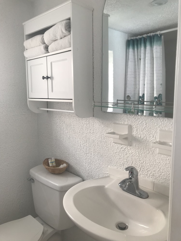Pyramid Resort Motel - photo 18