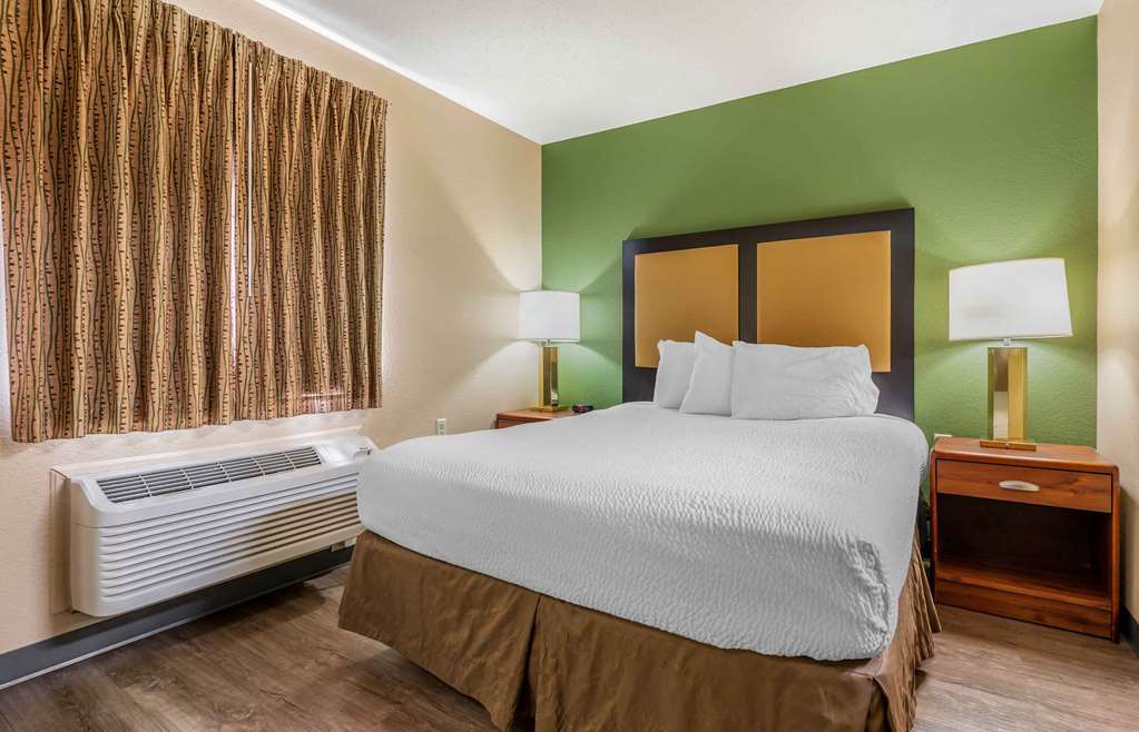 Extended Stay America Suites Evansville East - photo 13