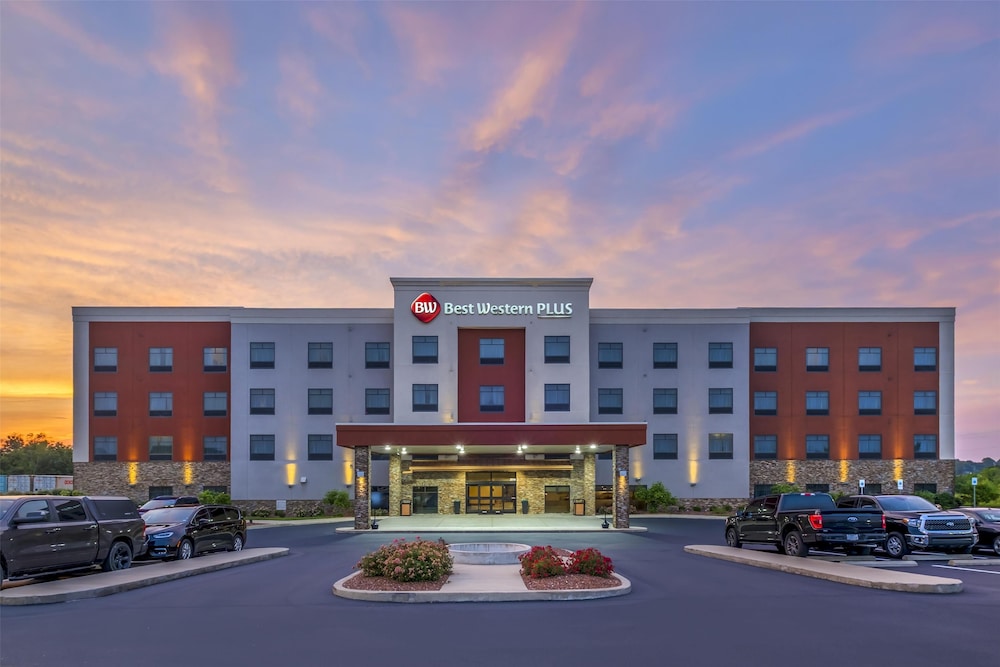 B W Plus Elizabethtown Inn & Suites in Elizabethtown, United States