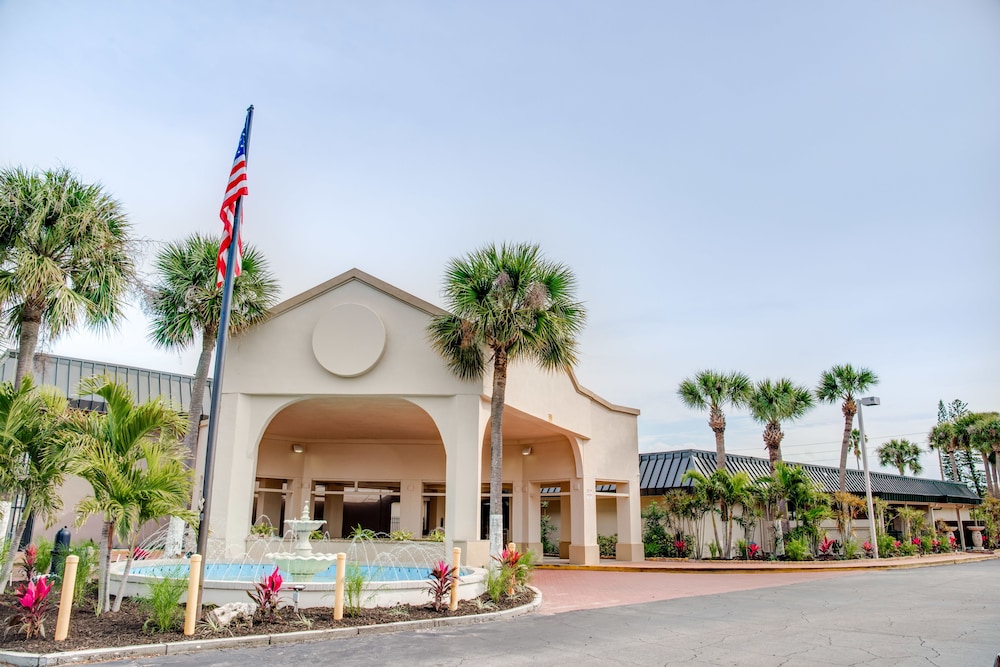 Super 8 by Wyndham St. Petersburg - photo 32