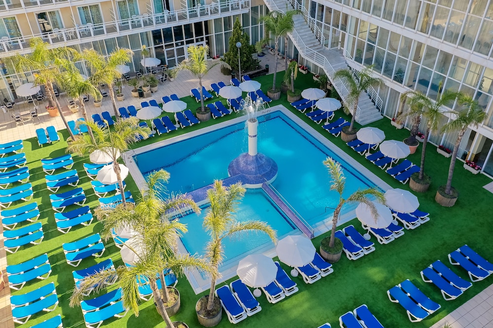 htop Platja Park — 4-Star Luxury Hotel in Castell-Platja D'aro, Spain