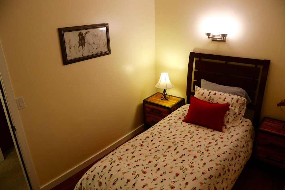 Mancos Inn - photo 13
