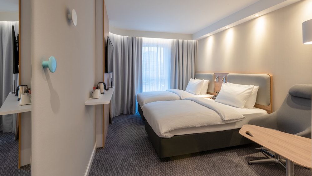 Holiday Inn Express Hotel & Suites Schulenburg by IHG - photo 25