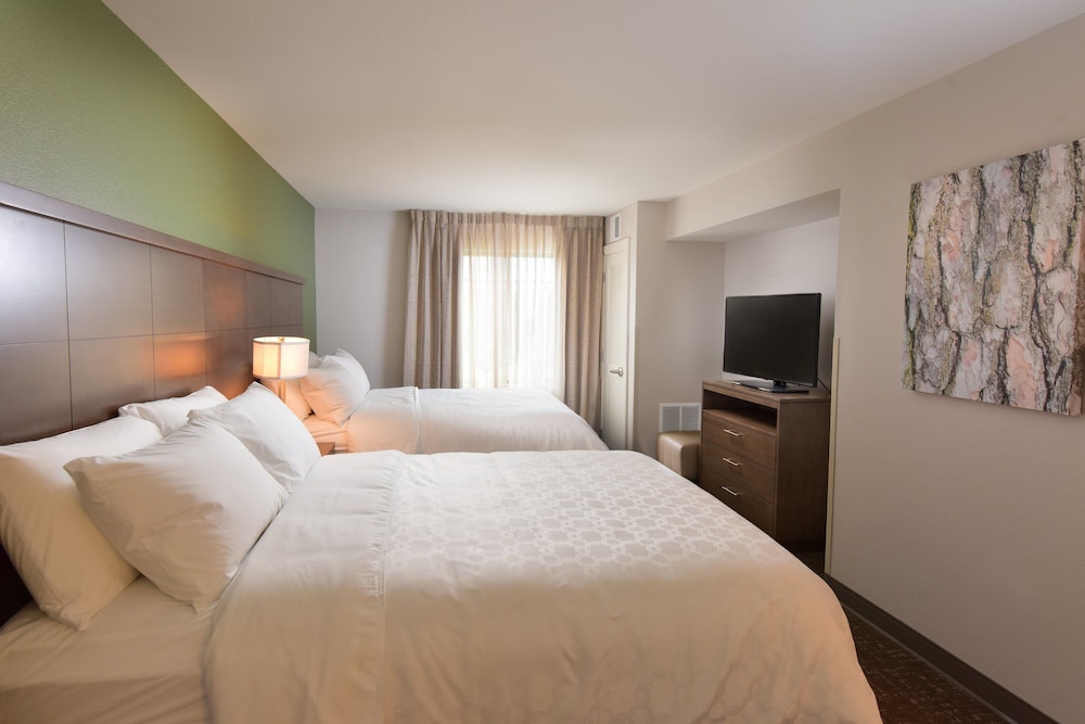 Staybridge Suites Wisconsin Dells Lake Delton by IHG - photo 13