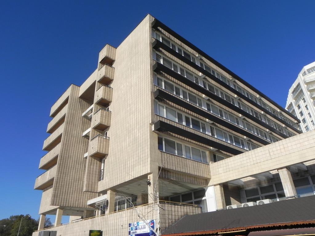 Hotel Junior — Bratislava — photo 2