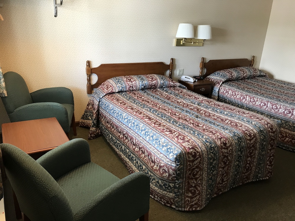 The Towne Motel - photo 6