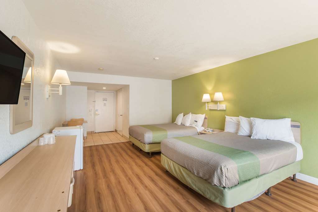 Motel 6 Hemet - photo 12