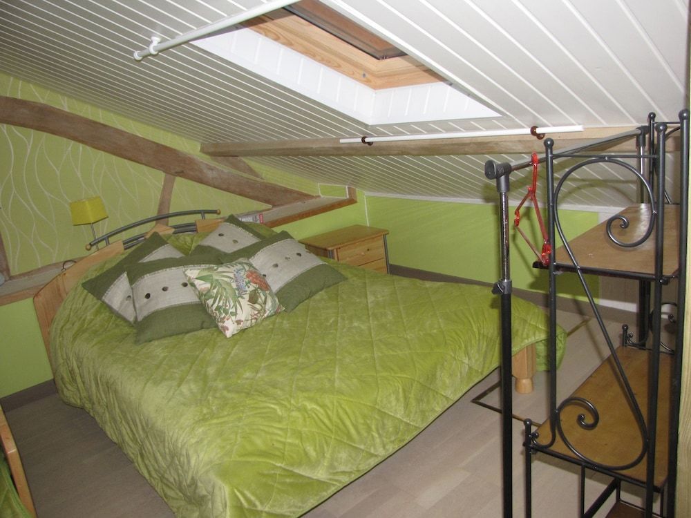 La Grange aux Fées - carbon neutral hotel in Beauvoir-Sur-Mer