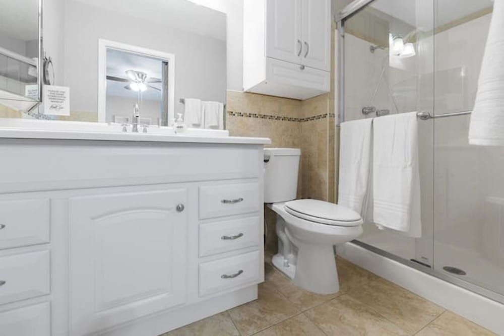 3BR 1 Story Home w Hot tub Grill Sleeps 6