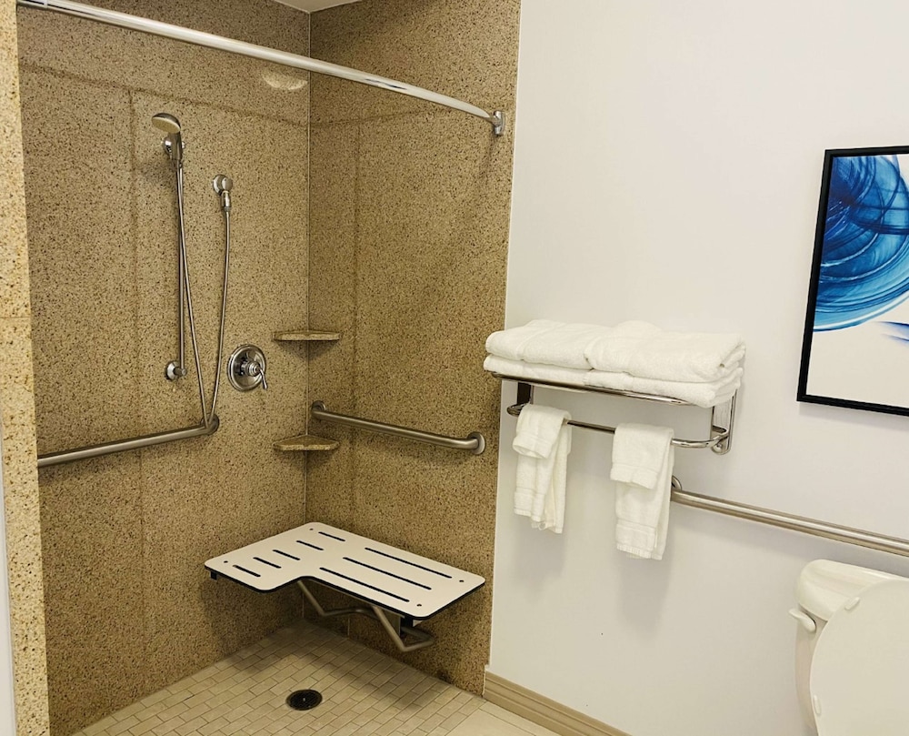 Hilton Garden Inn Columbia - photo 32
