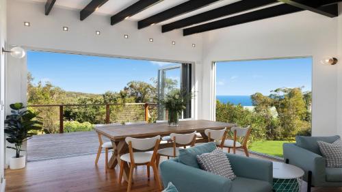 Newly Furnished With Ocean Views — hotel in Bensville