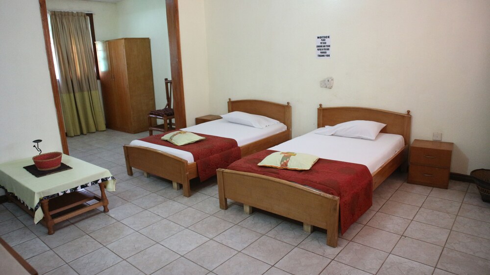 De Mod Hotel — Kasoa — photo 5