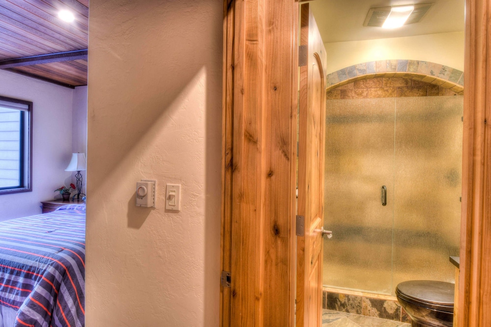 Brockway Springs Lodge - photo 18