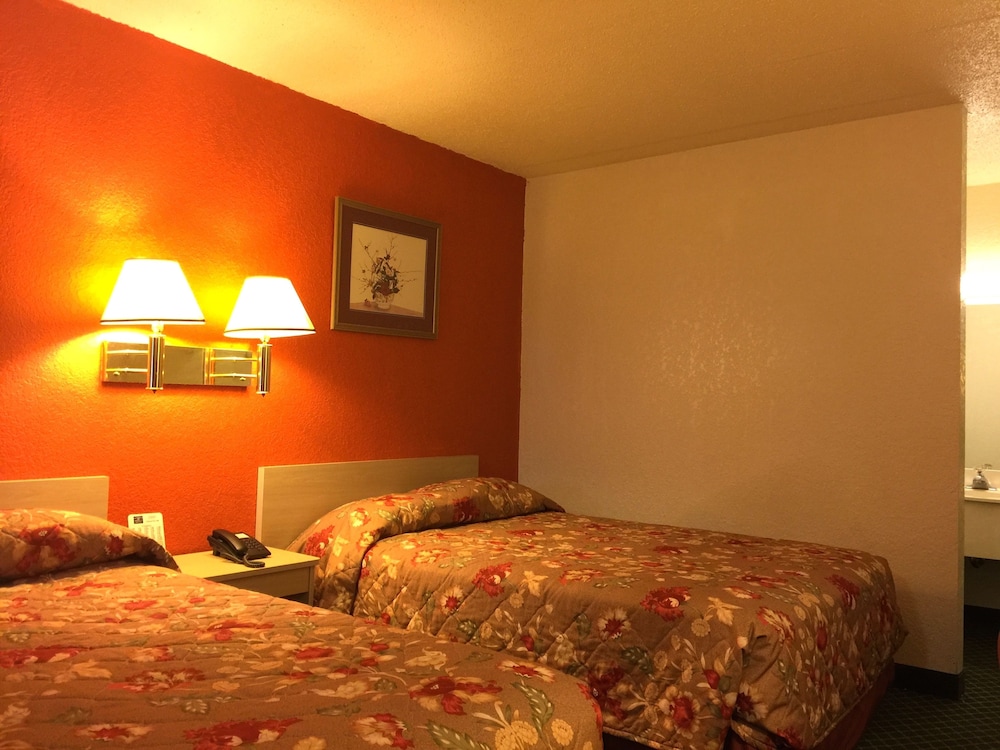 Qc Stay Inn - featured photo