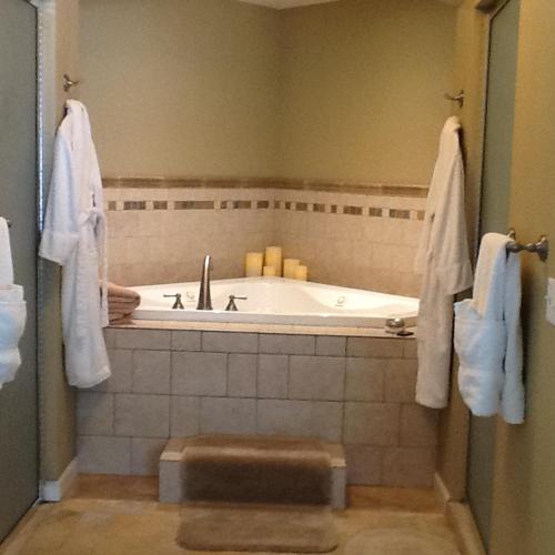 Inn at the Lake - photo 4