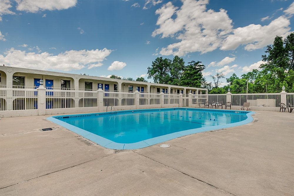 Motel 6 High Point - photo 22