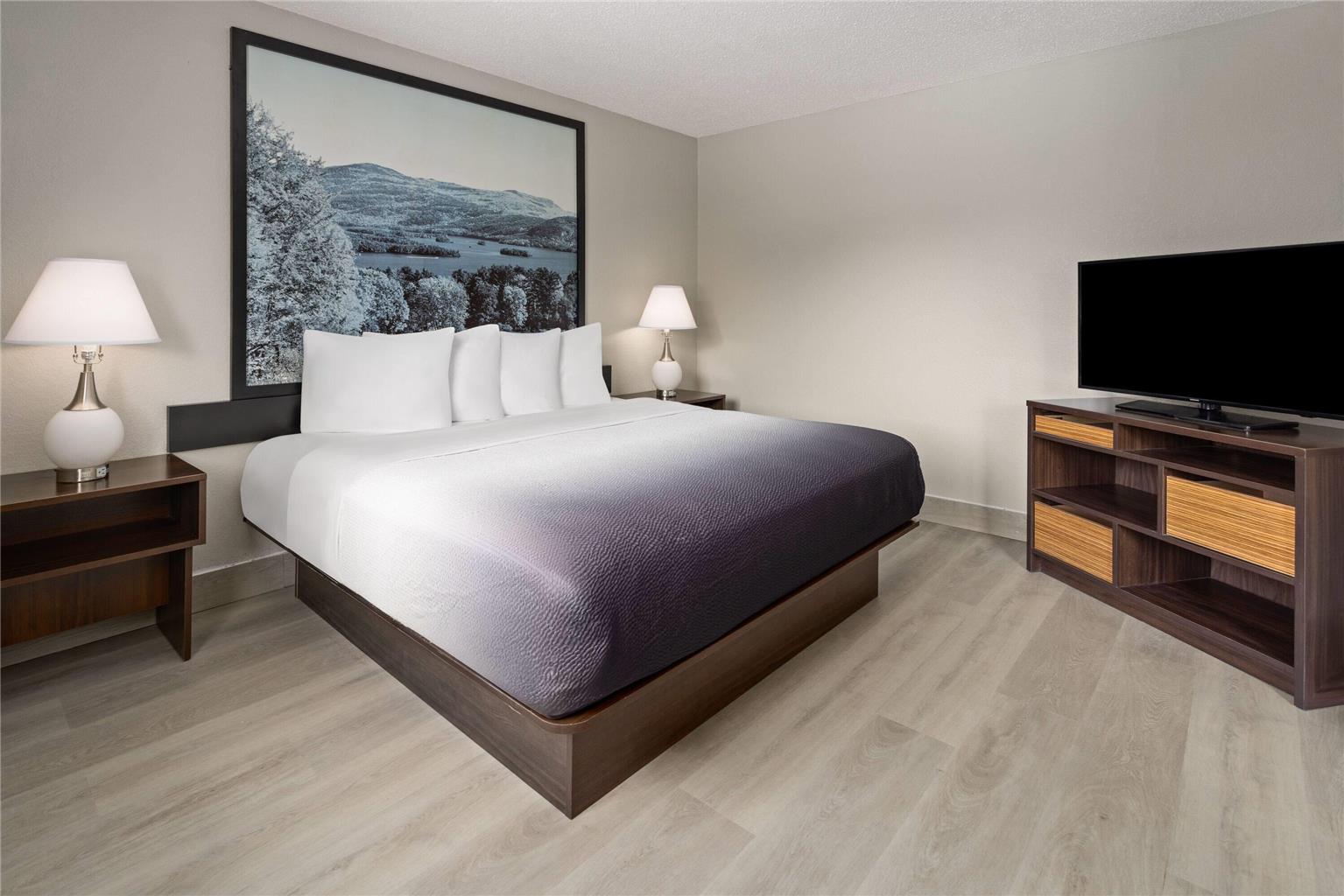 Super 8 by Wyndham Latham Albany Airport - photo 23
