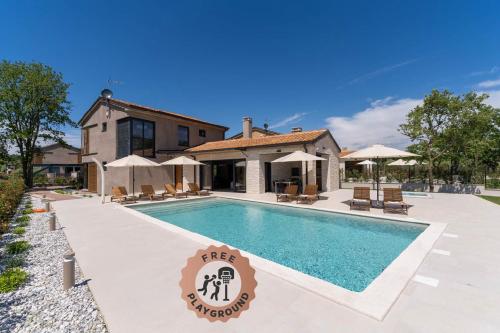 Villa Curitico Deluxe Private Retreat — 4-Star Luxury Hotel in Porec, Croatia