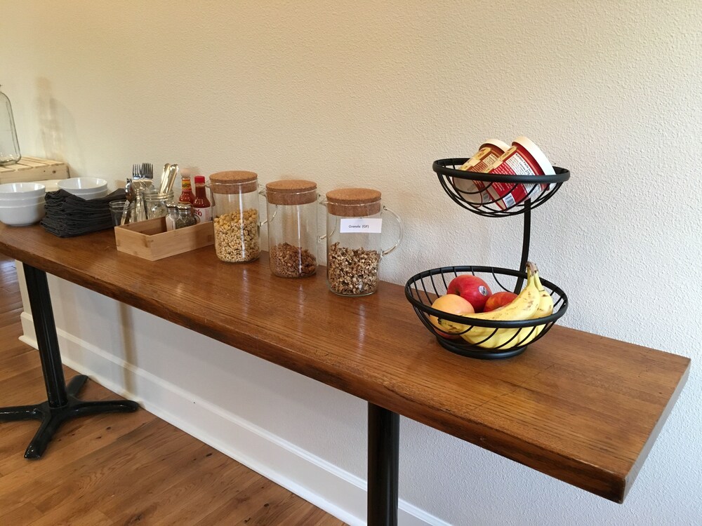 The Alberta Petite Hotel - photo 49