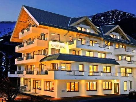Hotel Alpenroyal in Fiss, Austria