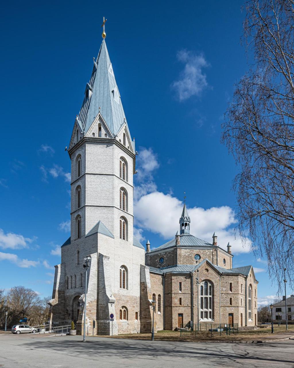 Bellevue — Narva — photo 2