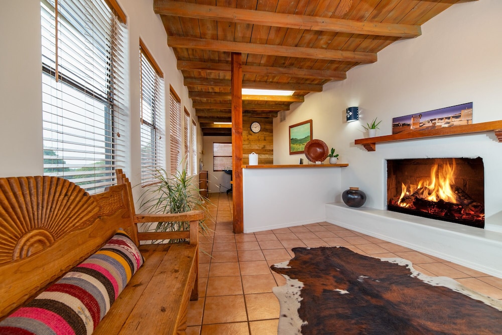 Pecos Trail Inn - photo 2