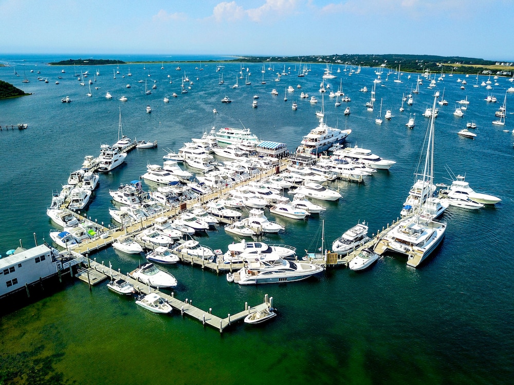 Champlin's Marina & Resort - photo 20